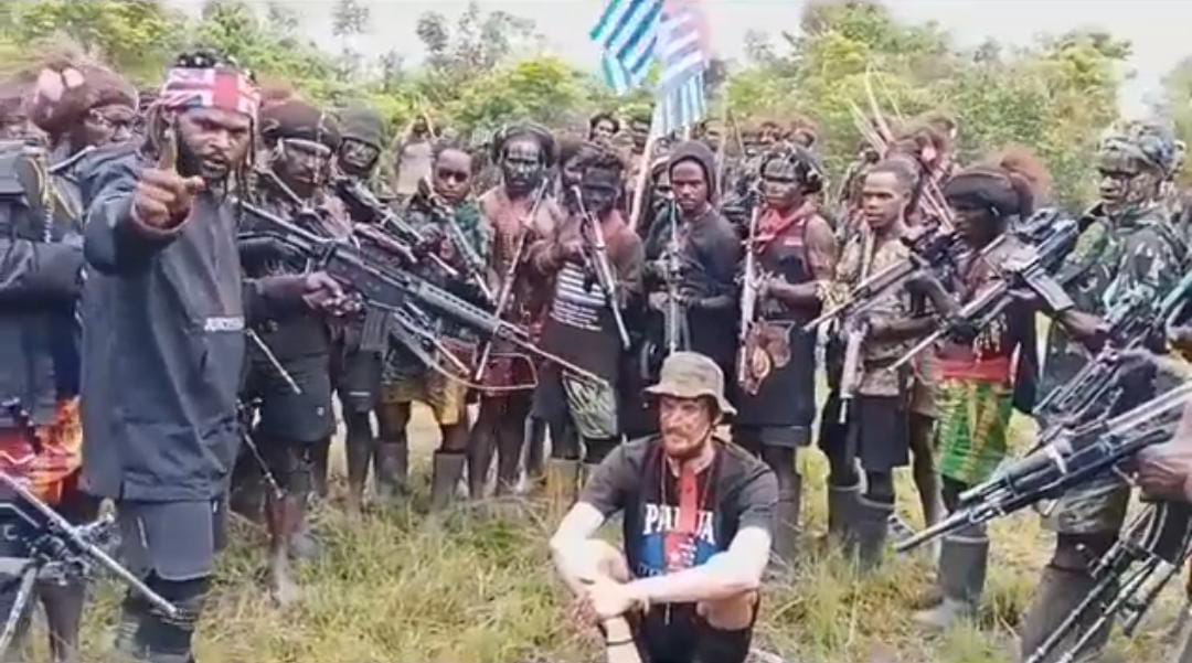 KKB Egianus Kogoya Ancam Tembak Pilot Susi Air dalam Dua Bulan